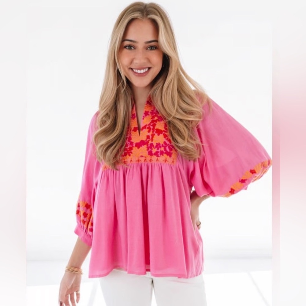 New J Marie Carlie Top Oversized XS Pink With Orange‎ Embroidery